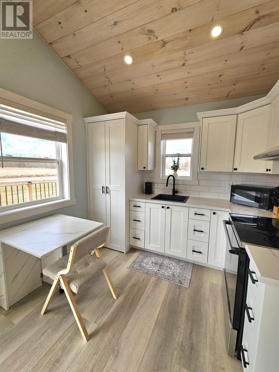 543 Ives Point, Miscouche, Prince Edward Island  C0B 1T0 - Photo 13 - 202610395
