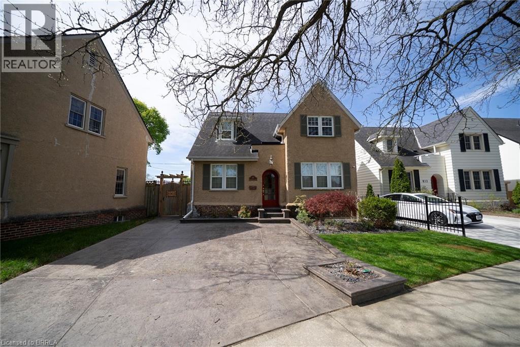 48 LINCOLN Avenue, brantford, Ontario