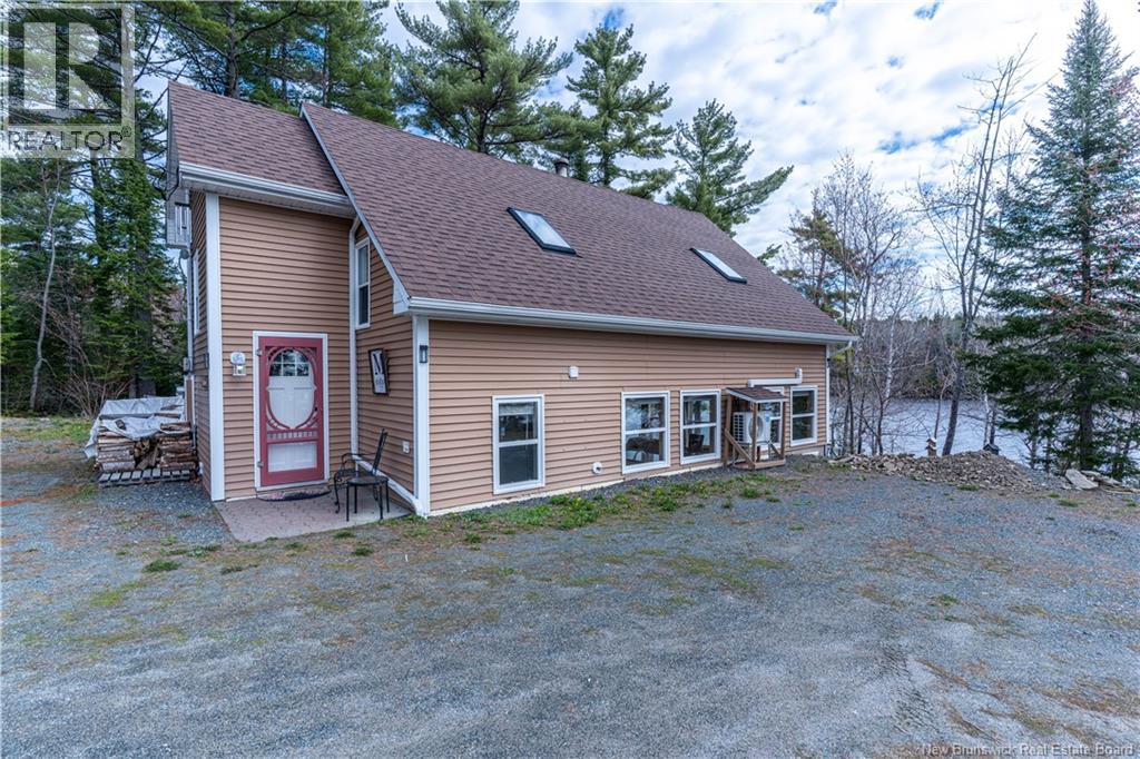 65 Johnson Road, Miramichi, New Brunswick  E1V 7H1 - Photo 3 - NB139291