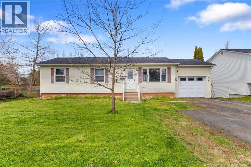 15 Coronation Court, Oromocto, New Brunswick  E2V 2M9 - Photo 1 - NB137044
