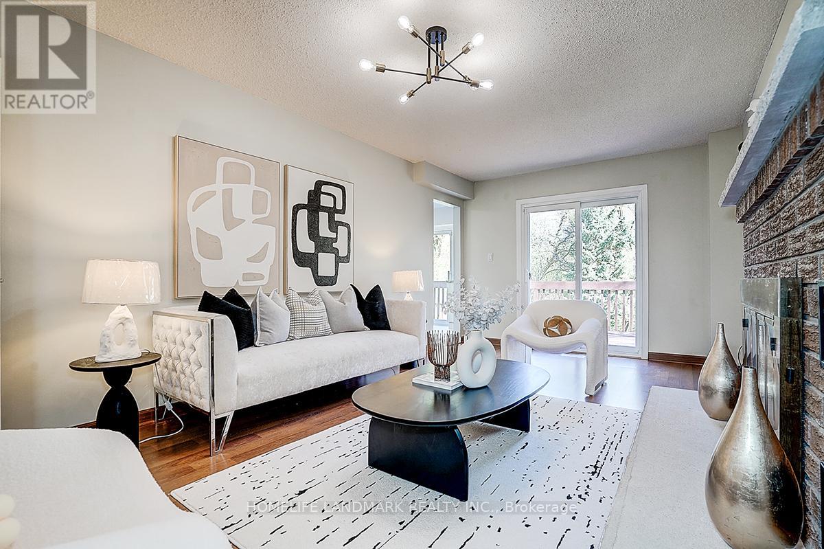 20 Lippincott Court, Richmond Hill, Ontario  L4C 7M4 - Photo 17 - N13120472