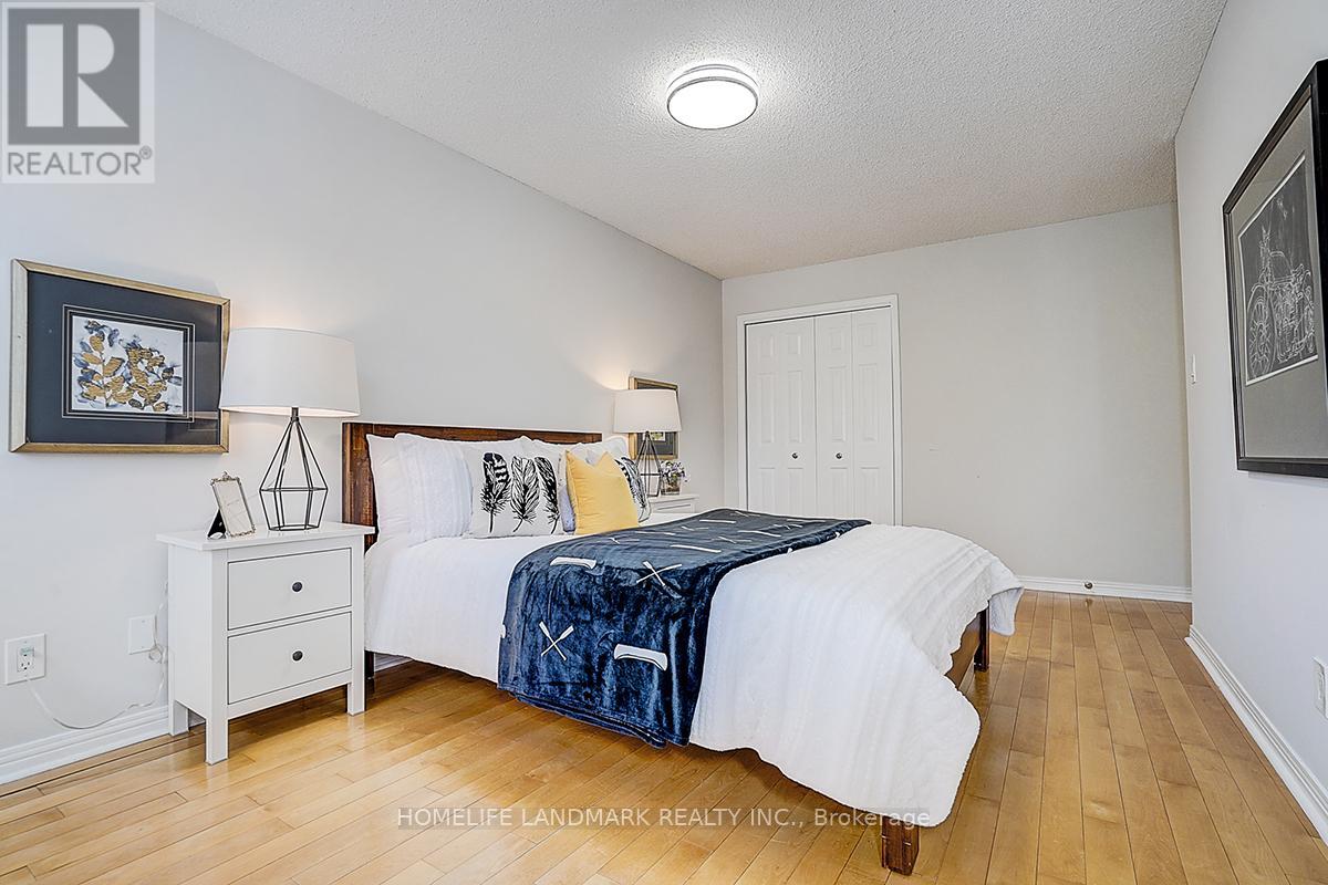 20 Lippincott Court, Richmond Hill, Ontario  L4C 7M4 - Photo 26 - N13120472