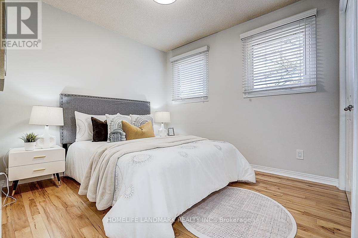 20 Lippincott Court, Richmond Hill, Ontario  L4C 7M4 - Photo 27 - N13120472