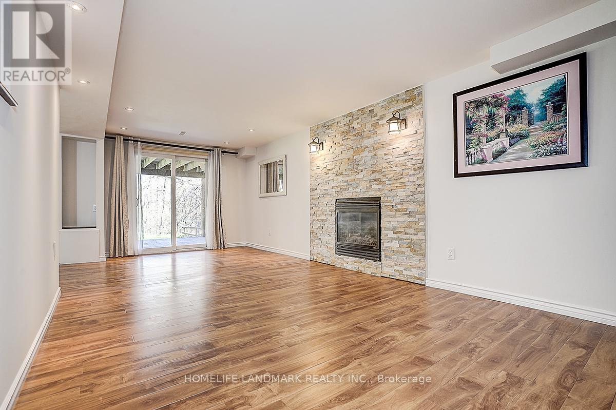 20 Lippincott Court, Richmond Hill, Ontario  L4C 7M4 - Photo 31 - N13120472