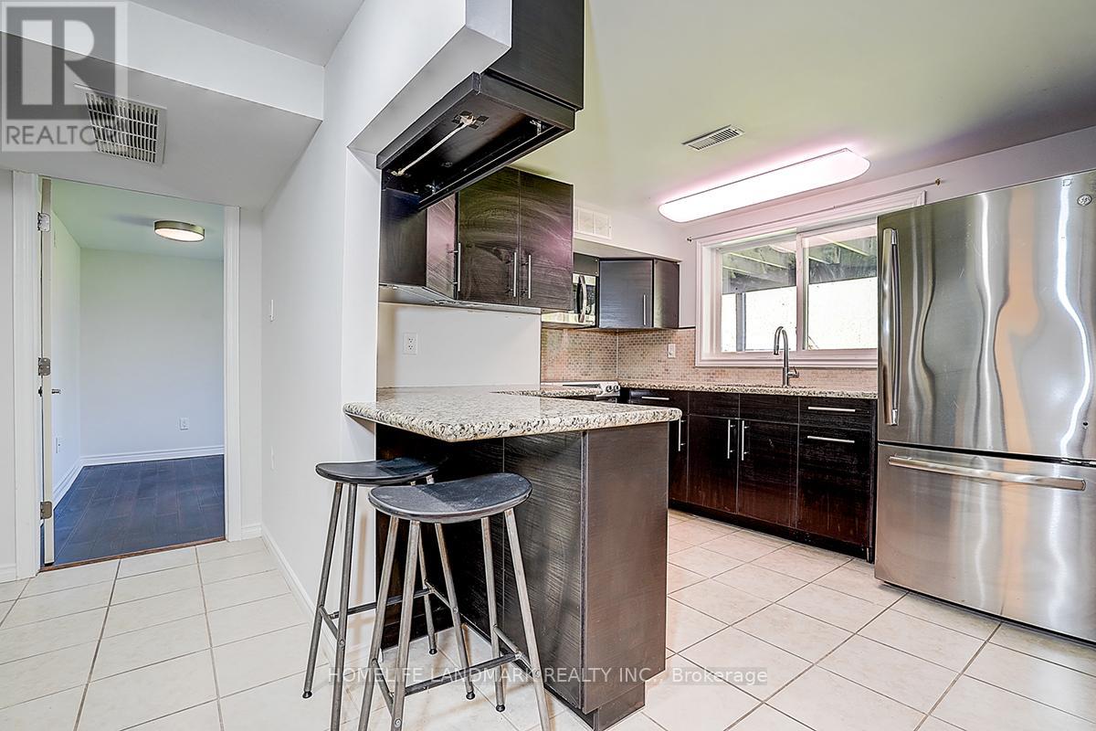 20 Lippincott Court, Richmond Hill, Ontario  L4C 7M4 - Photo 36 - N13120472