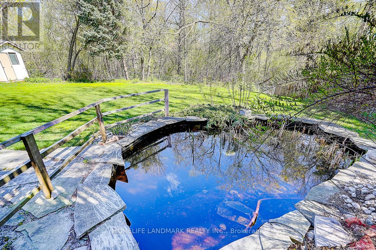 20 Lippincott Court, Richmond Hill, Ontario  L4C 7M4 - Photo 45 - N13120472