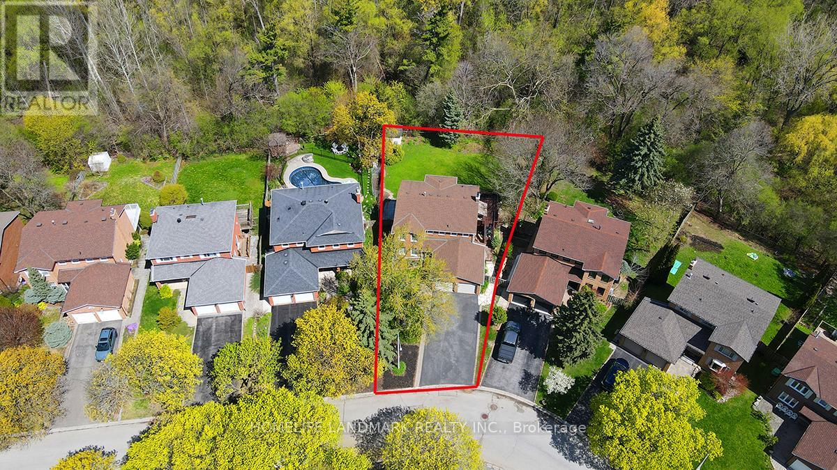 20 Lippincott Court, Richmond Hill, Ontario  L4C 7M4 - Photo 46 - N13120472