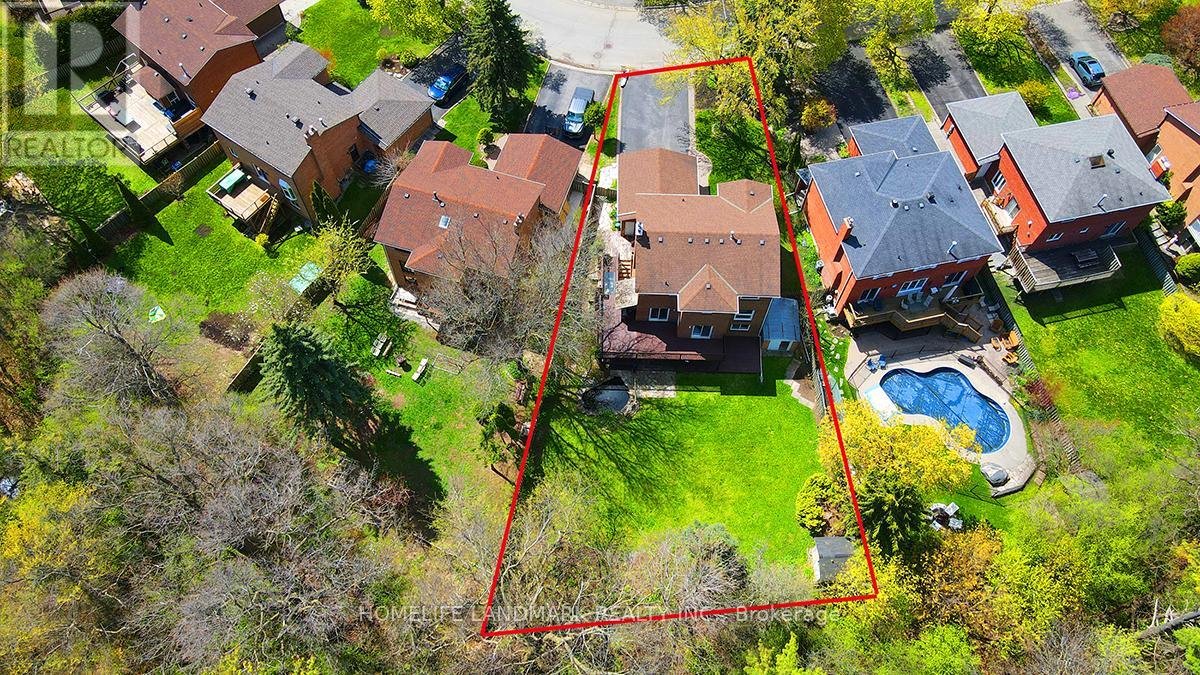 20 Lippincott Court, Richmond Hill, Ontario  L4C 7M4 - Photo 47 - N13120472