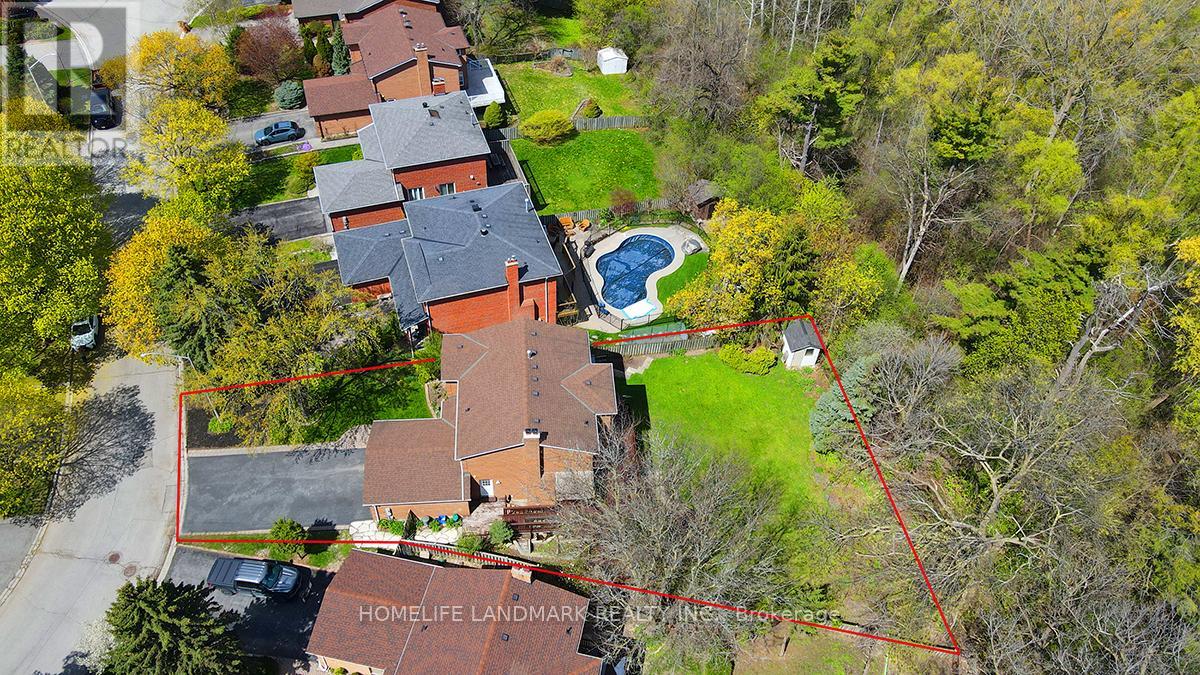 20 Lippincott Court, Richmond Hill, Ontario  L4C 7M4 - Photo 48 - N13120472
