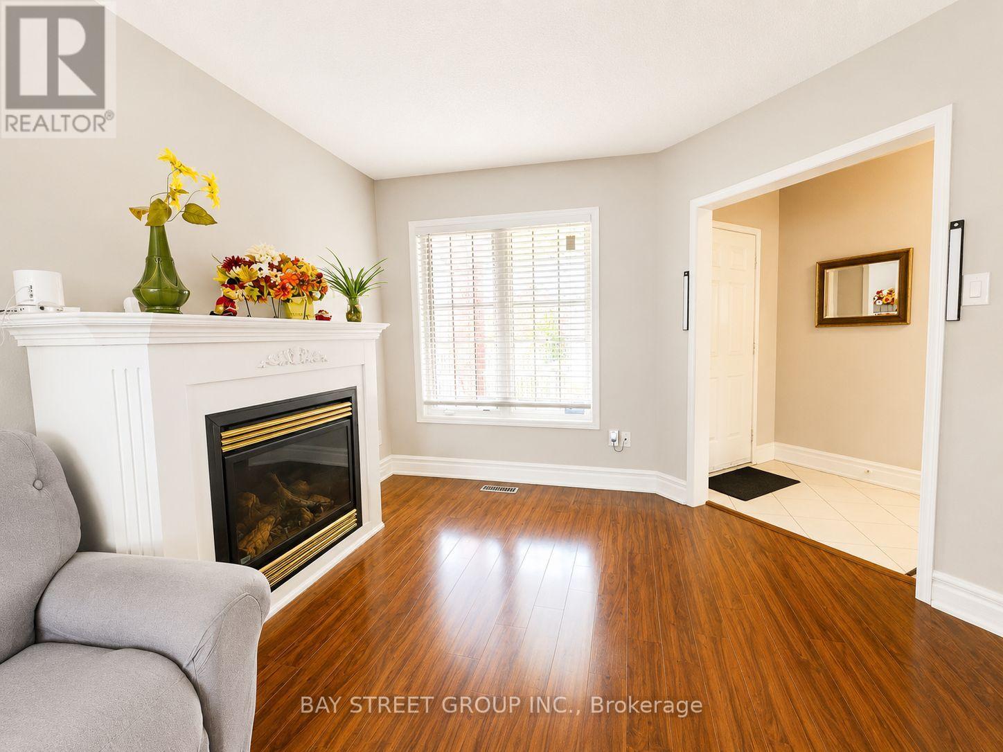 53 Mirando Street, Richmond Hill (Westbrook), Ontario  L4S 2W6 - Photo 4 - N13120474