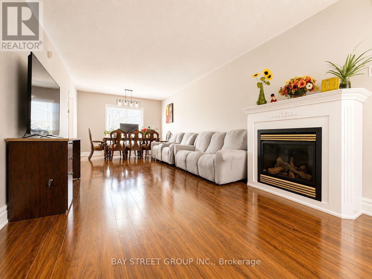 53 Mirando Street, Richmond Hill (Westbrook), Ontario  L4S 2W6 - Photo 5 - N13120474