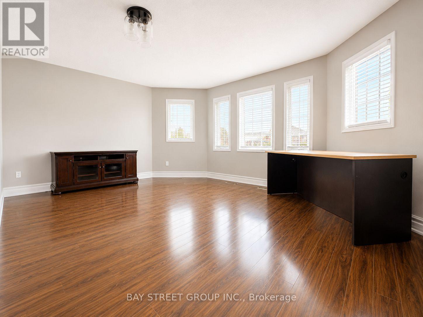 53 Mirando Street, Richmond Hill (Westbrook), Ontario  L4S 2W6 - Photo 7 - N13120474
