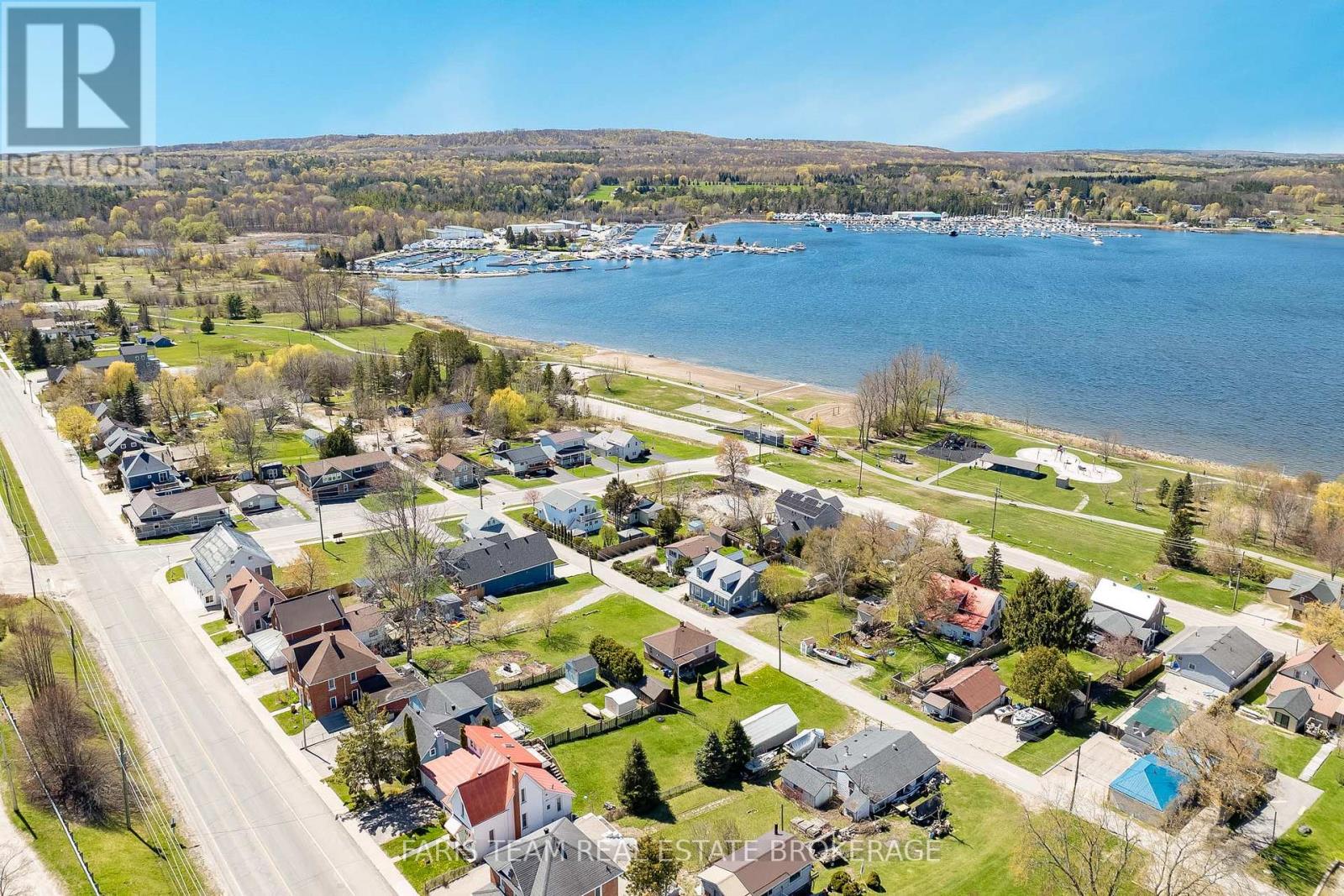 5 Scott Street, Penetanguishene, Ontario  L9M 1N1 - Photo 31 - S13120484