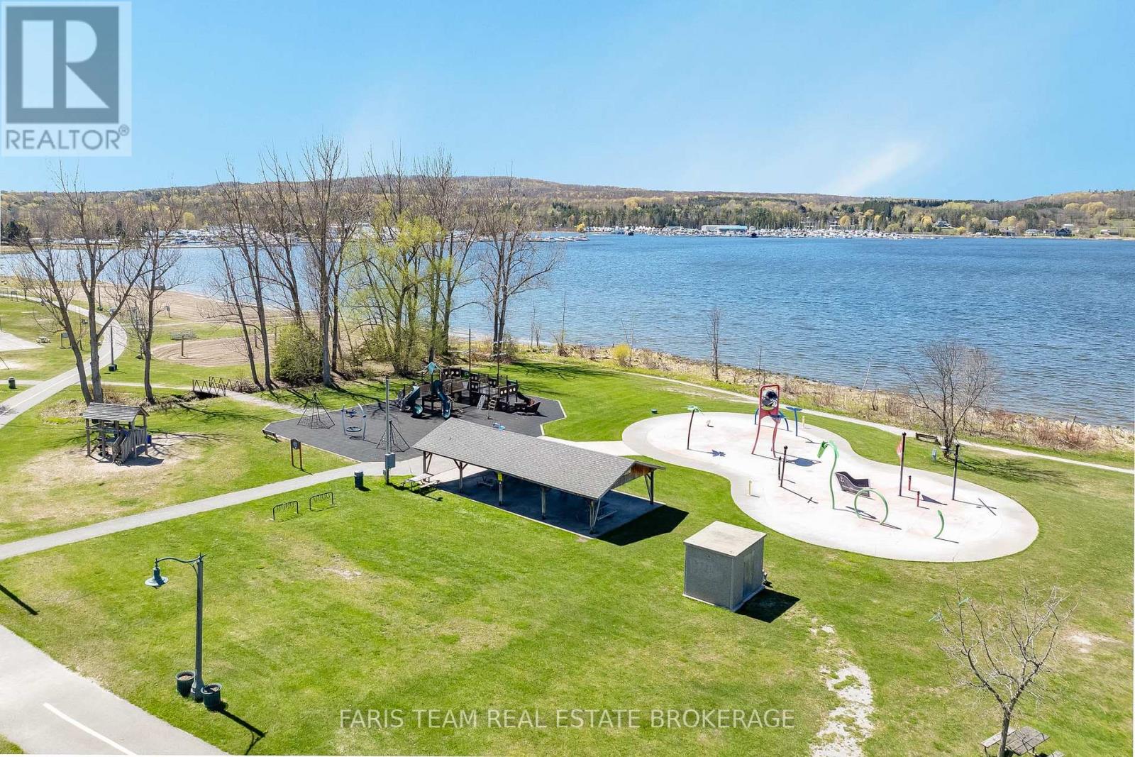 5 Scott Street, Penetanguishene, Ontario  L9M 1N1 - Photo 34 - S13120484