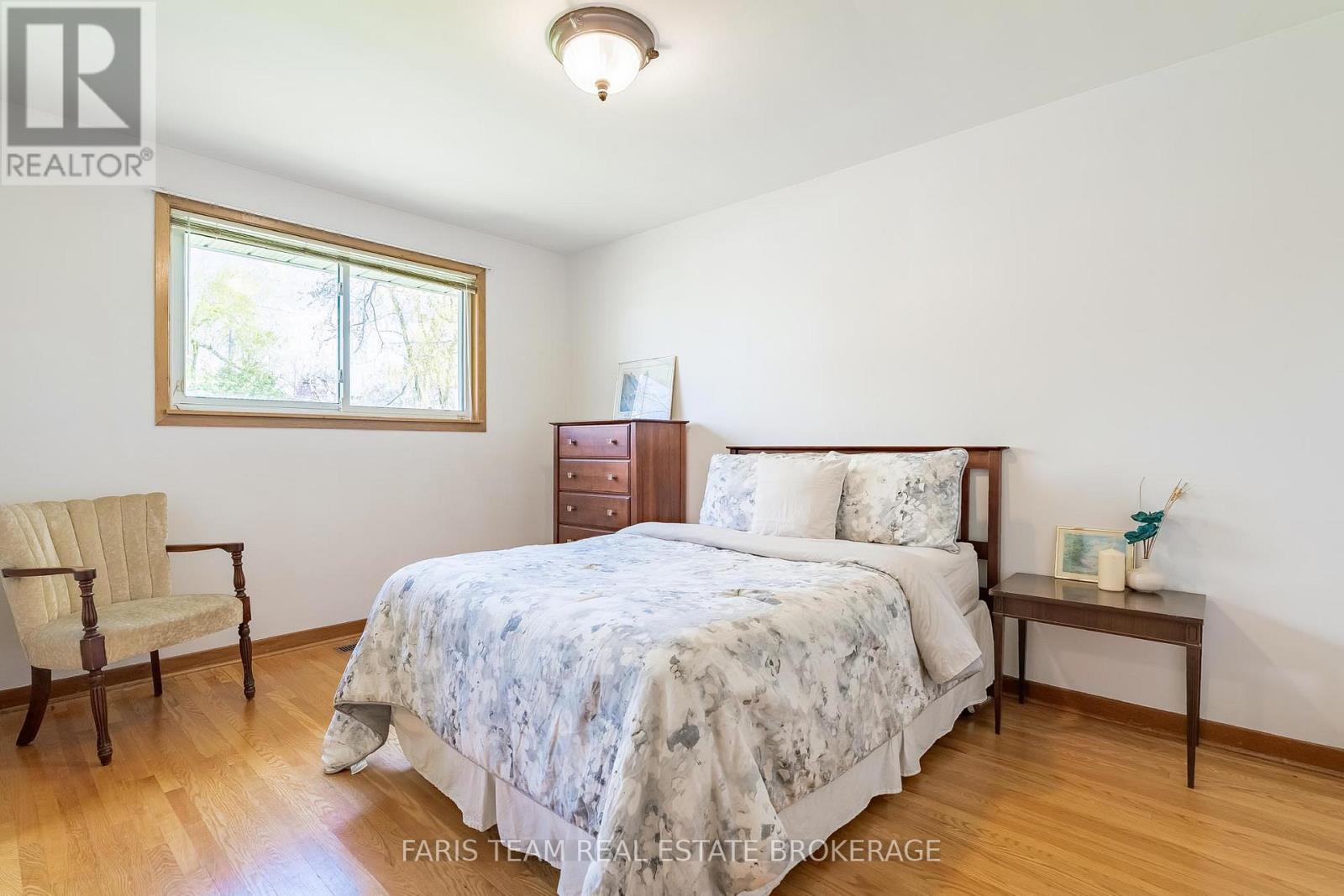212 Grove Street E, Barrie (Wellington), Ontario  L4M 2P9 - Photo 12 - S13120496