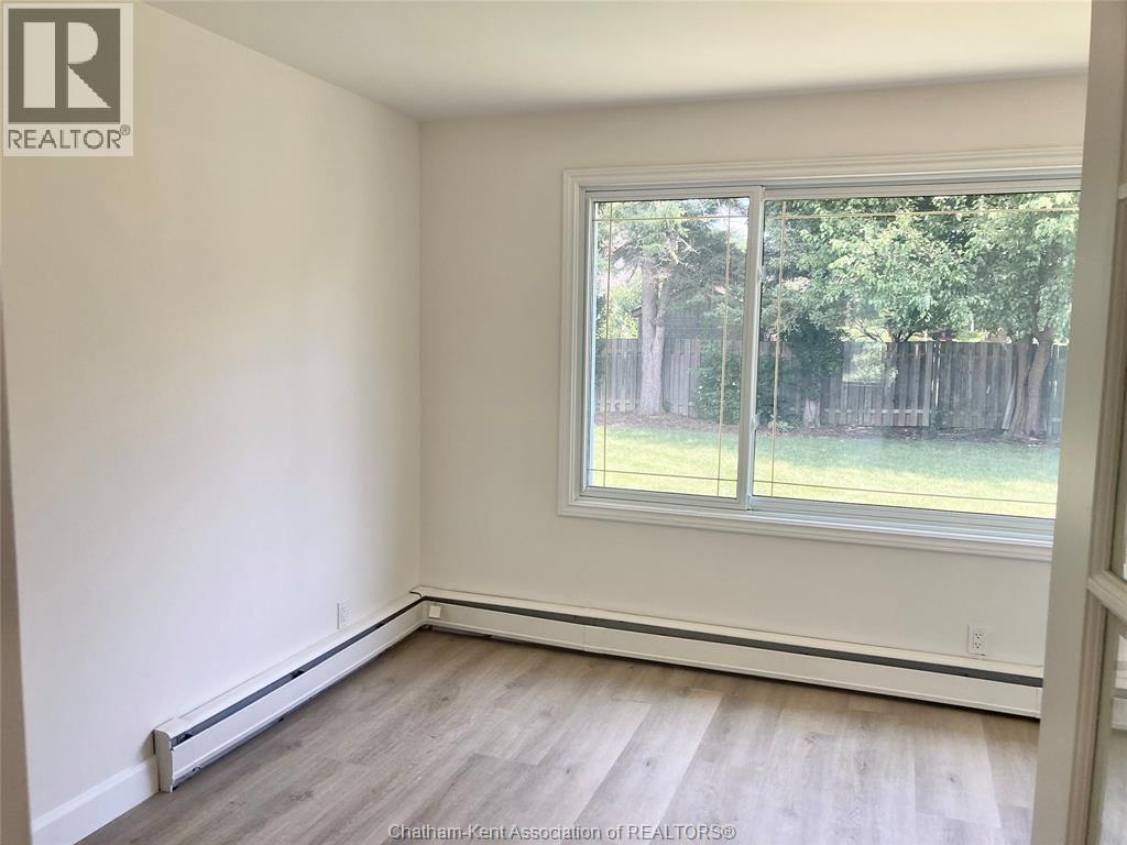 561 Lacroix Street, Chatham, Ontario  N7M 2X3 - Photo 15 - 26010974