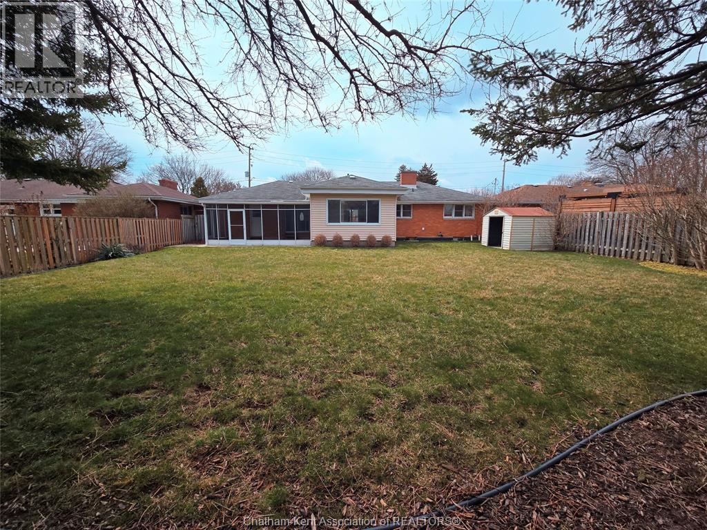 561 Lacroix Street, Chatham, Ontario  N7M 2X3 - Photo 34 - 26010974
