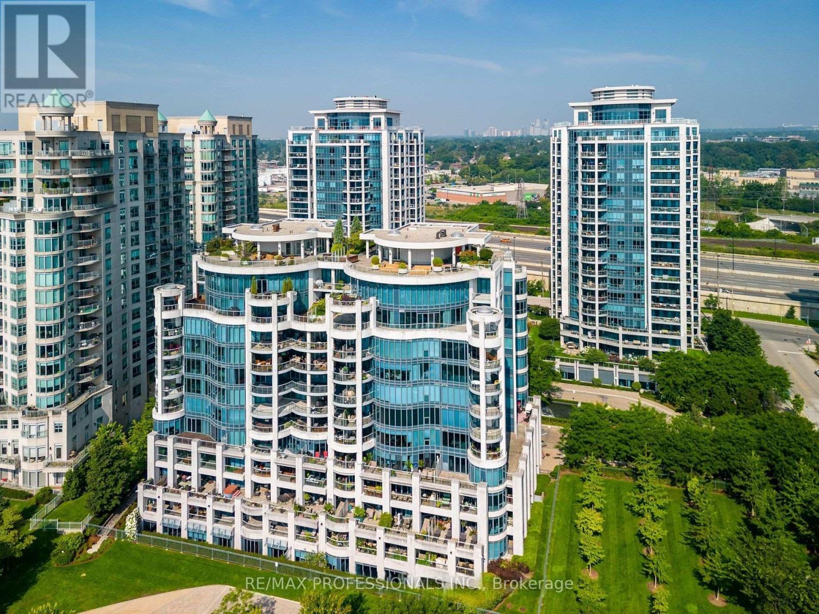 1202 - 2087 Lake Shore Boulevard W, Toronto, Ontario  M8V 4G3 - Photo 2 - W13120450