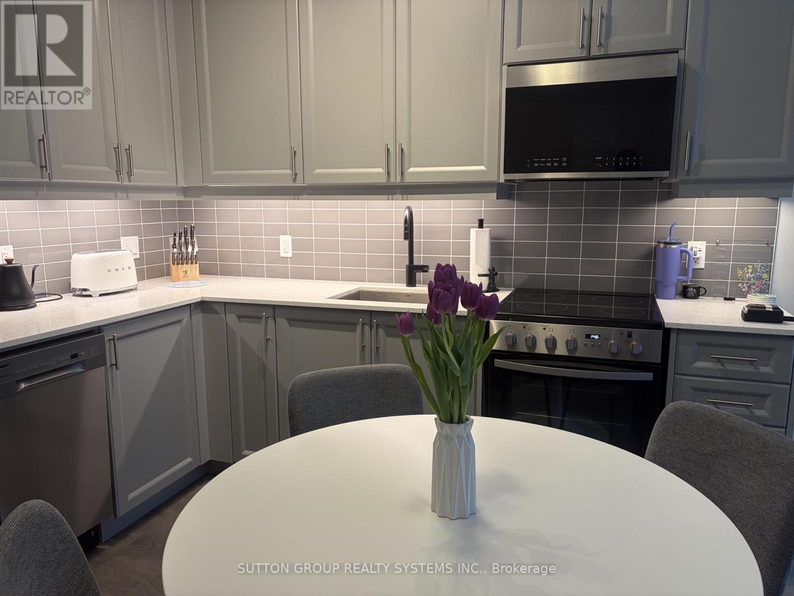 328 - 2333 Khalsa Gate, Oakville, Ontario  L6M 0X7 - Photo 3 - W13120490
