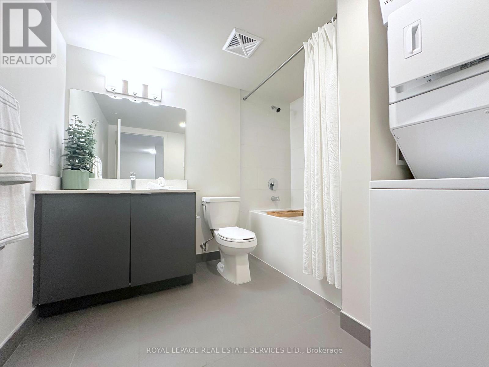 301 - 3385 Dundas Street W, Toronto, Ontario  M6S 2S2 - Photo 12 - W13120494
