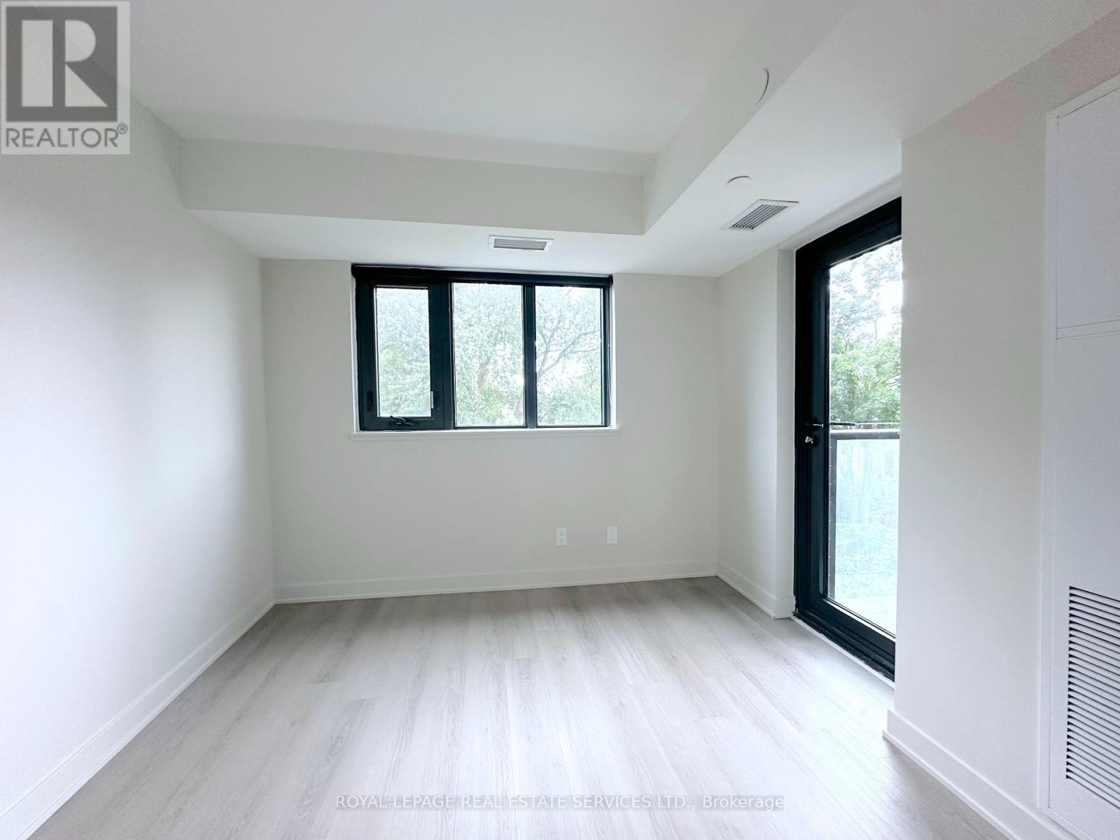 301 - 3385 Dundas Street W, Toronto, Ontario  M6S 2S2 - Photo 7 - W13120494