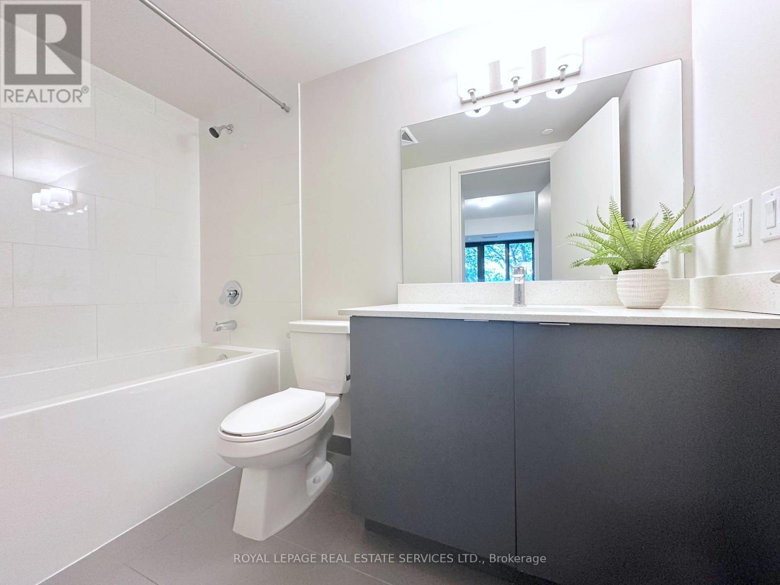 301 - 3385 Dundas Street W, Toronto, Ontario  M6S 2S2 - Photo 9 - W13120494