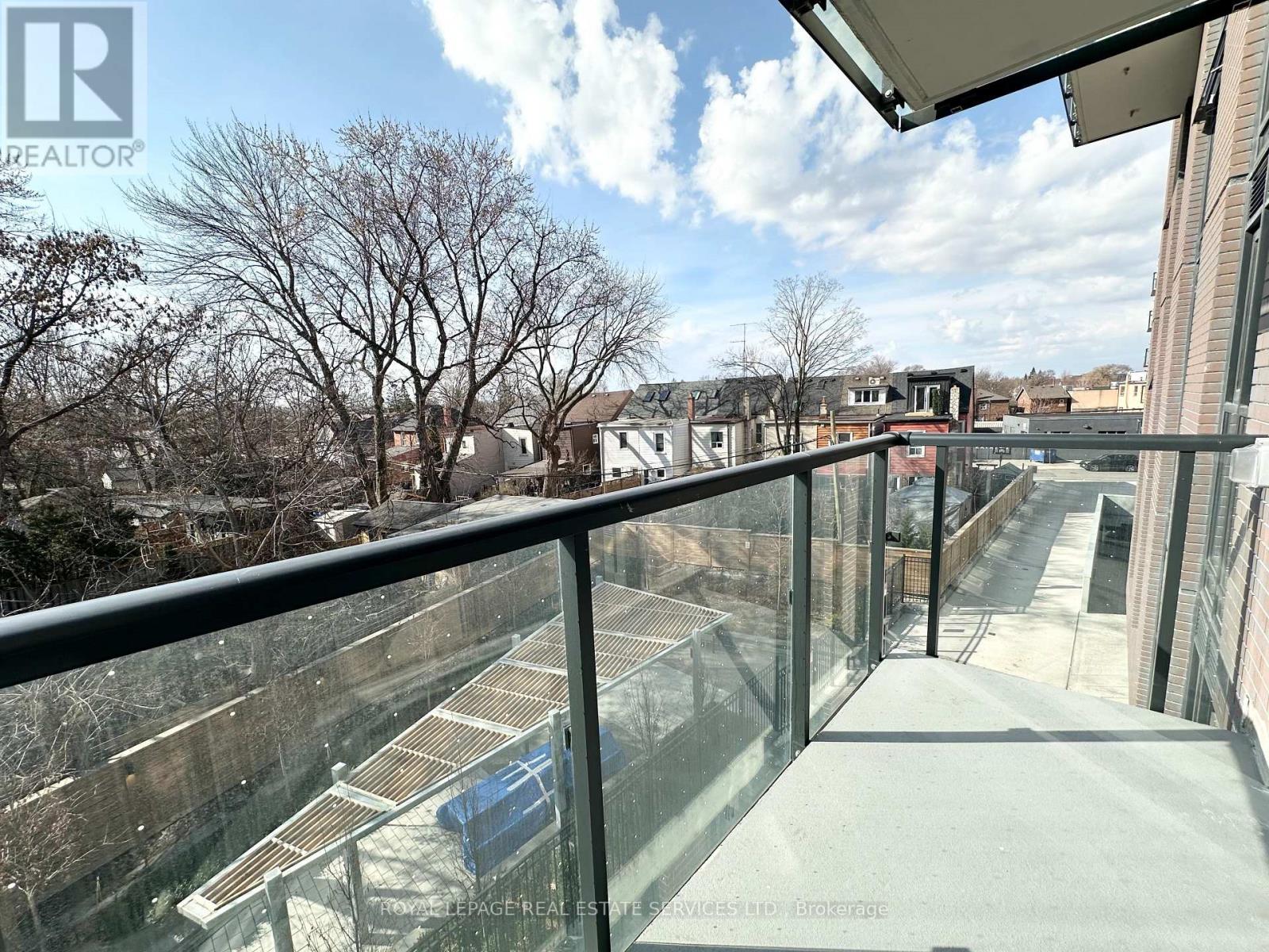 323 - 3385 Dundas Street W, Toronto, Ontario  M6S 2S2 - Photo 11 - W13120504