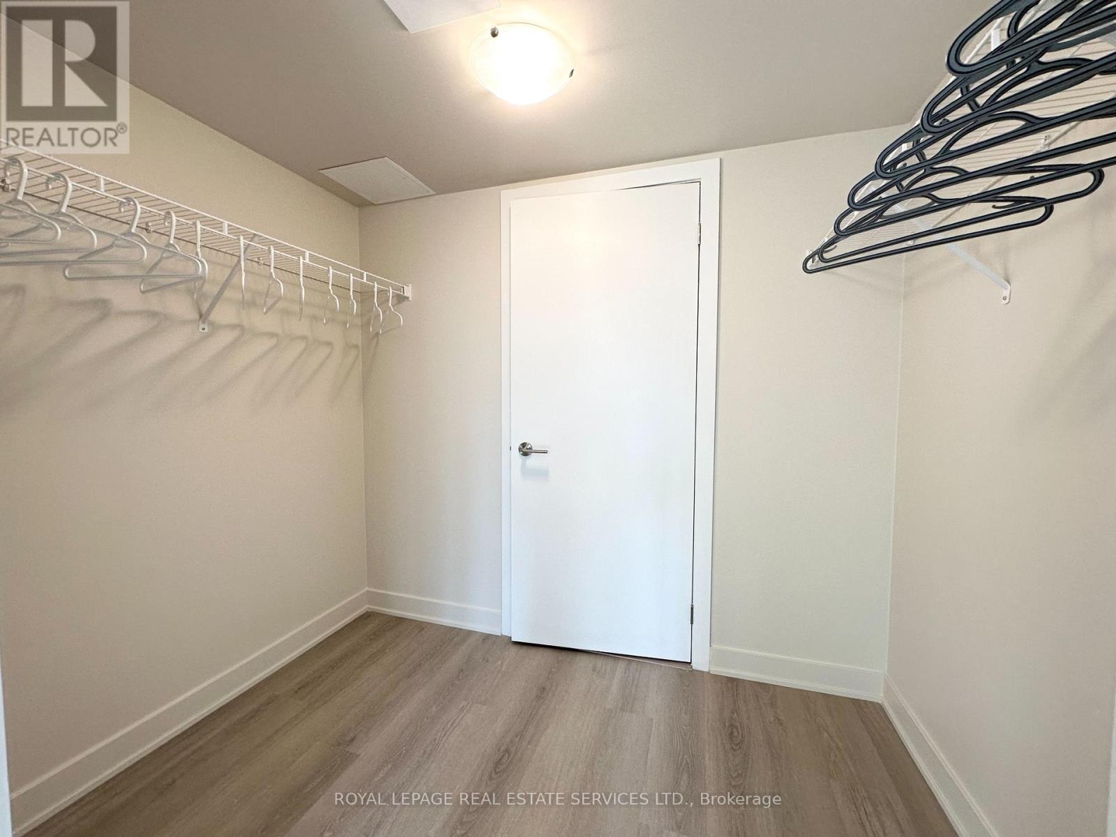 323 - 3385 Dundas Street W, Toronto, Ontario  M6S 2S2 - Photo 7 - W13120504