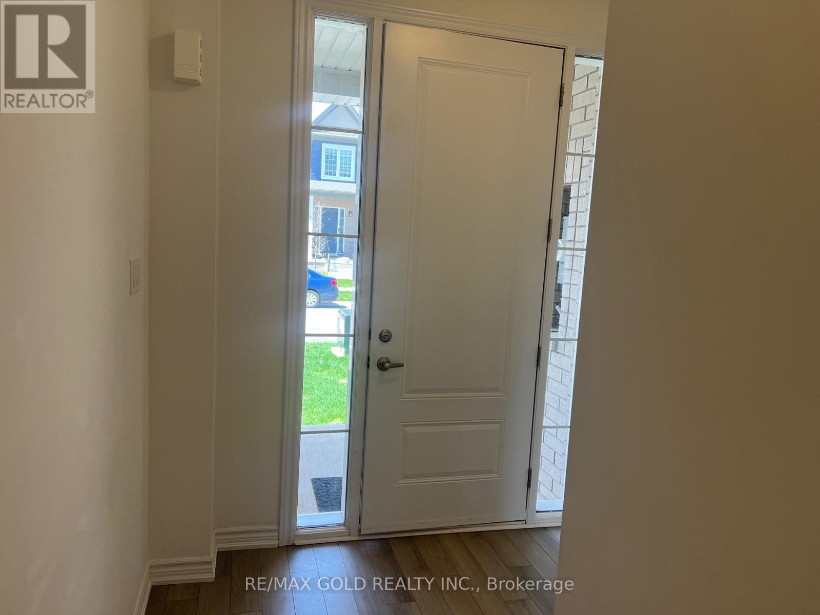 93 Molozzi Street, Erin, Ontario  N0B 1T0 - Photo 3 - X13040904
