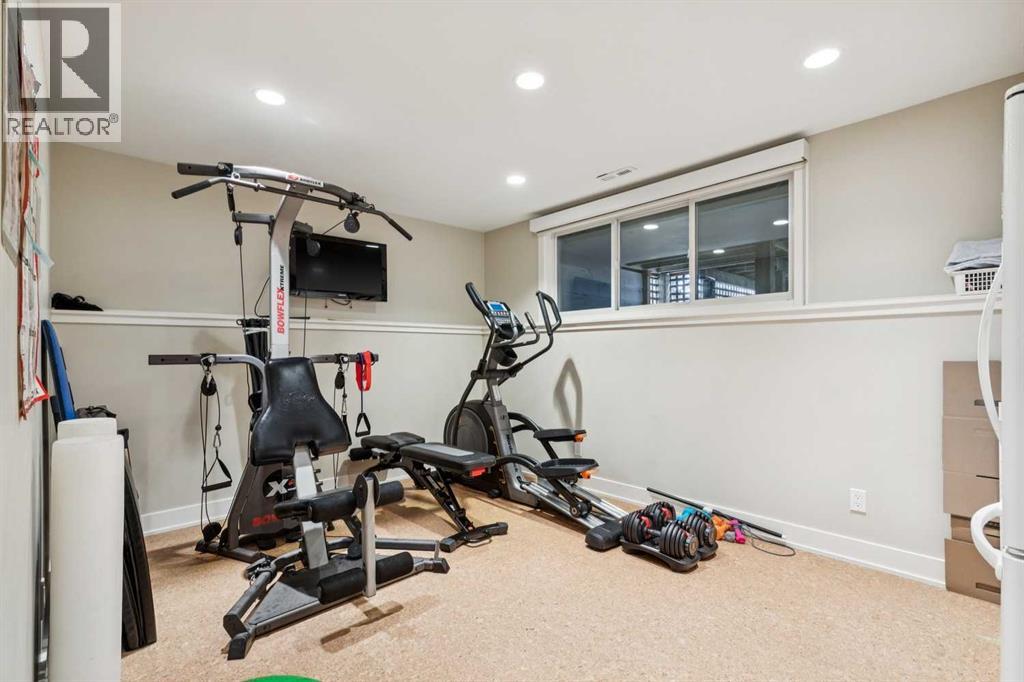6718 Legare Drive SW, Calgary, Alberta  T3E 6H2 - Photo 27 - A2310510