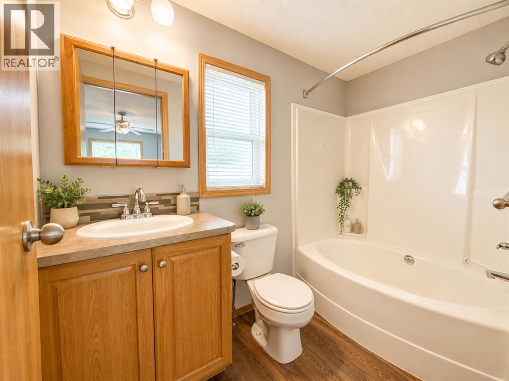 3322 29 Street S, Lethbridge, Alberta  T1K 7K2 - Photo 23 - A2310634
