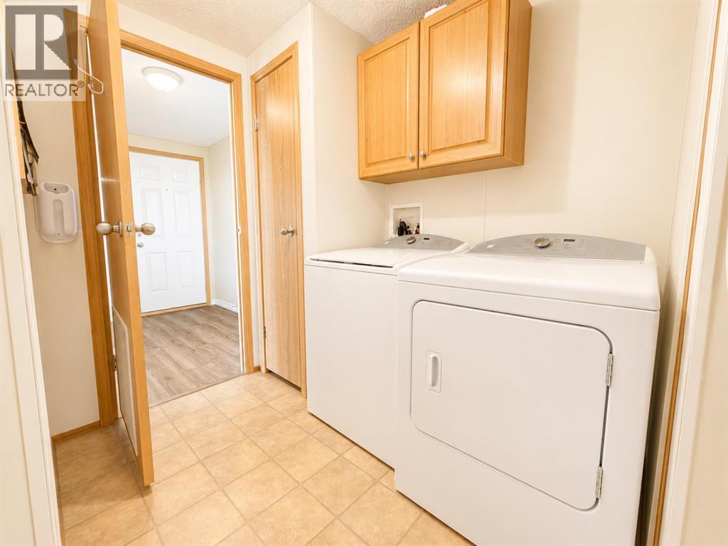 3322 29 Street S, Lethbridge, Alberta  T1K 7K2 - Photo 25 - A2310634