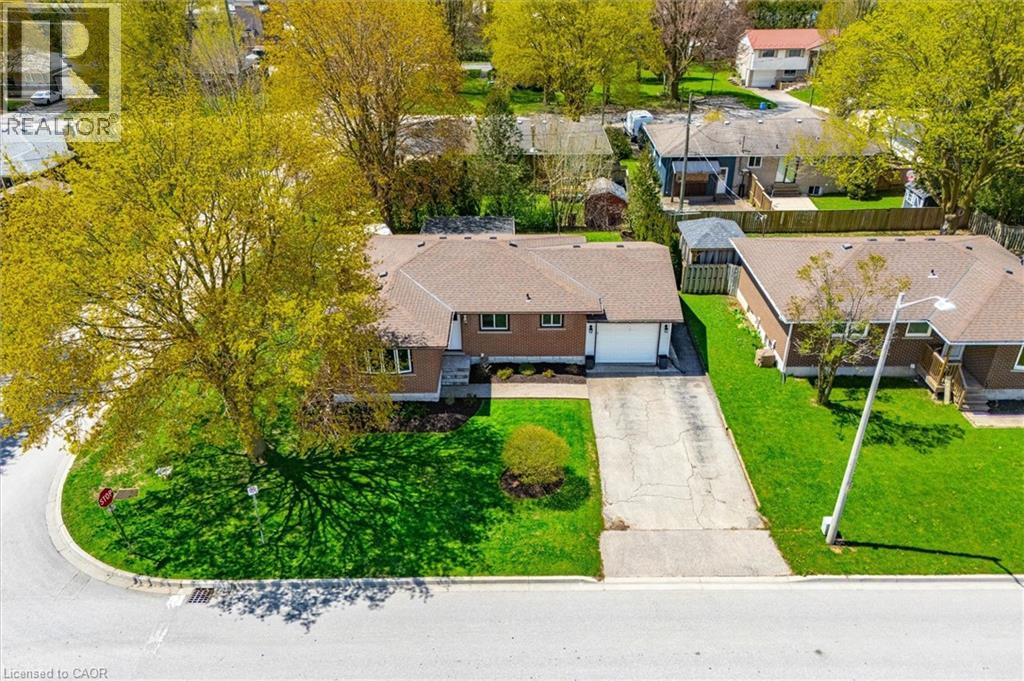204 Irvine Street, Elora, Ontario  N0B 1S0 - Photo 4 - 40808167