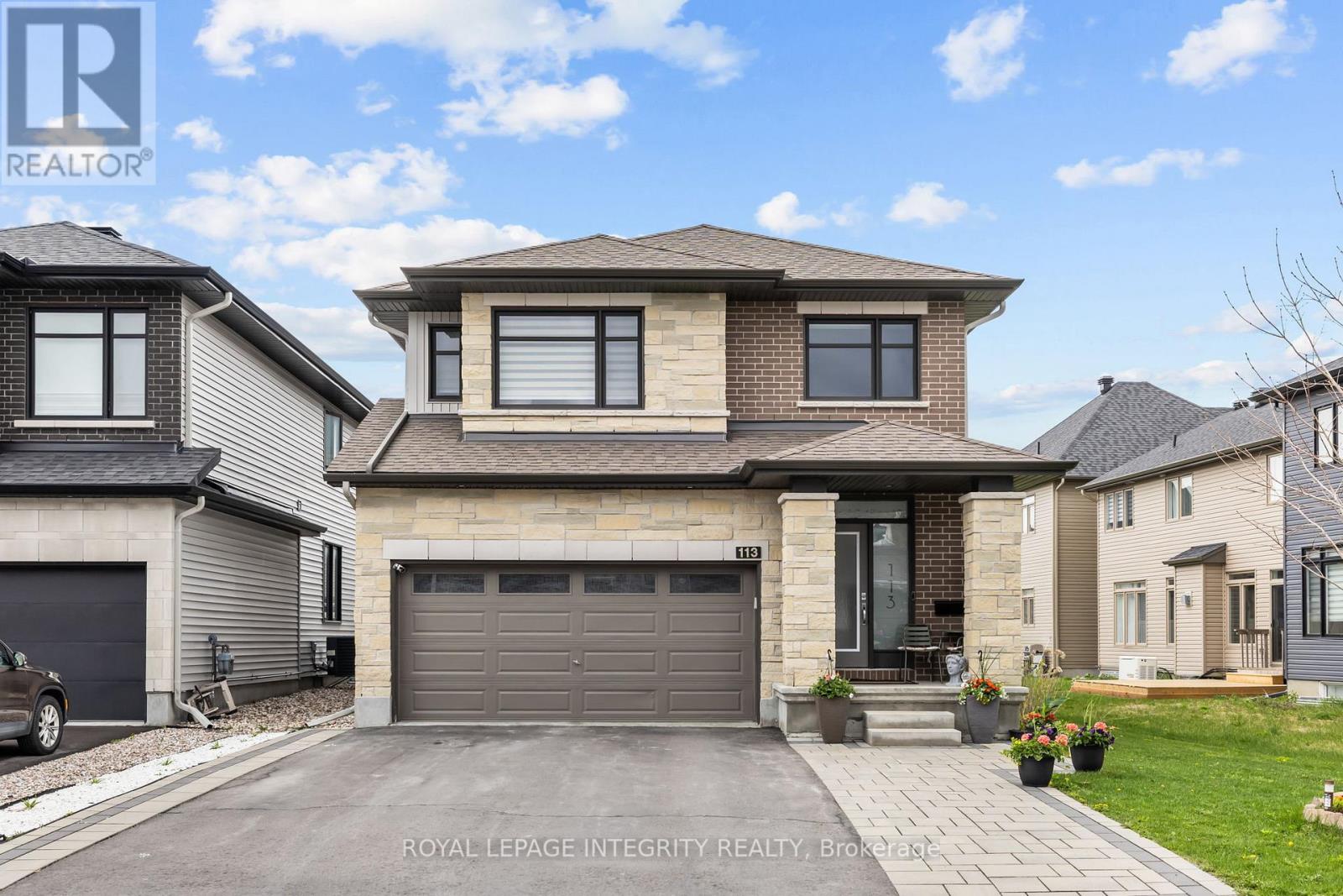 113 Dagenham Street, Ottawa, Ontario  K2S 2N5 - Photo 1 - X13120514