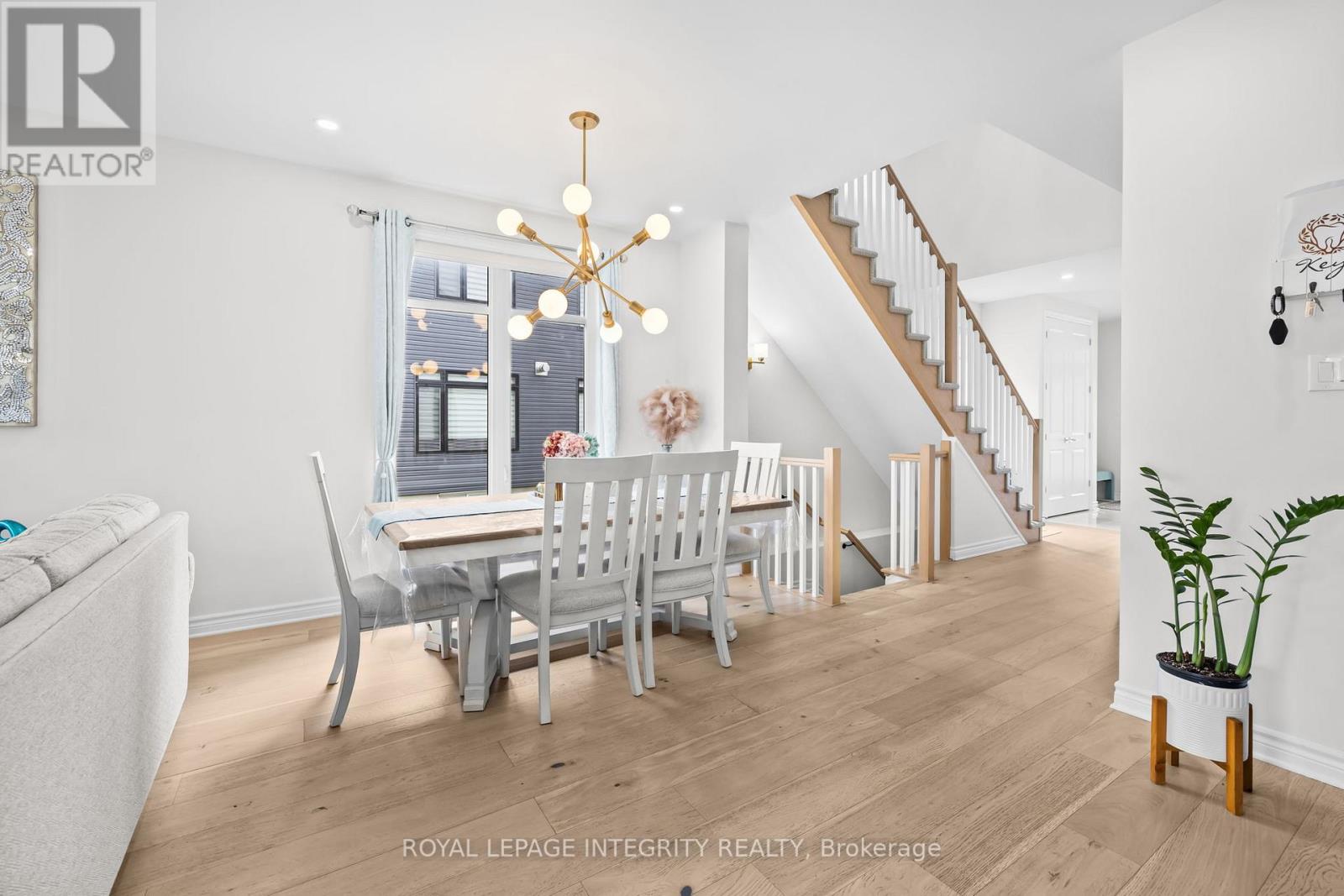 113 Dagenham Street, Ottawa, Ontario  K2S 2N5 - Photo 4 - X13120514