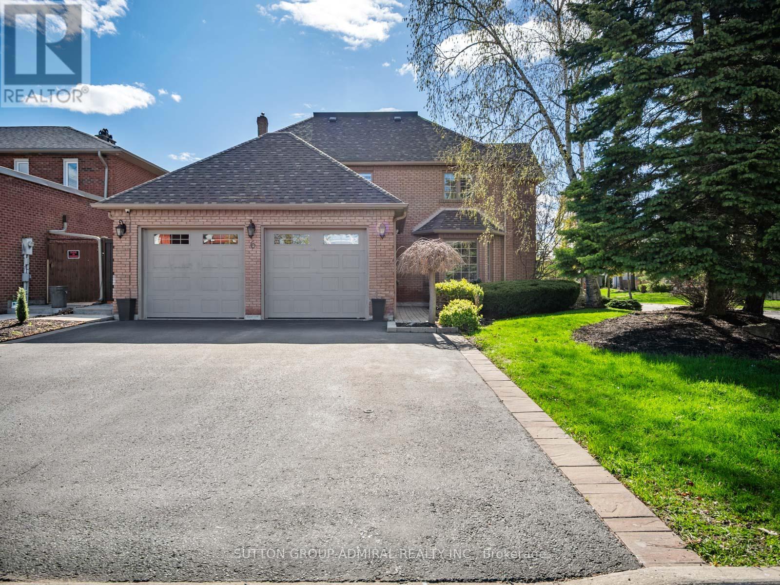 6 Colton Crescent S, Vaughan, Ontario  L4L 3L7 - Photo 2 - N13076880