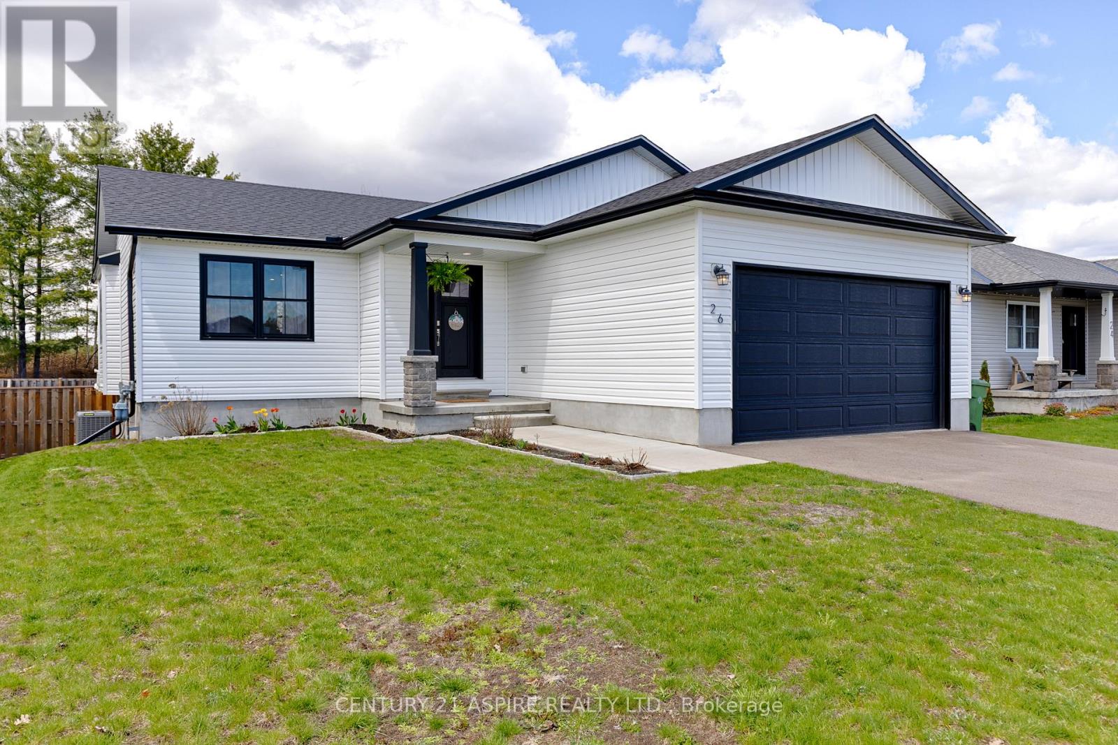 26 Terrance Drive, Petawawa, Ontario  K8H 0H3 - Photo 2 - X13120468