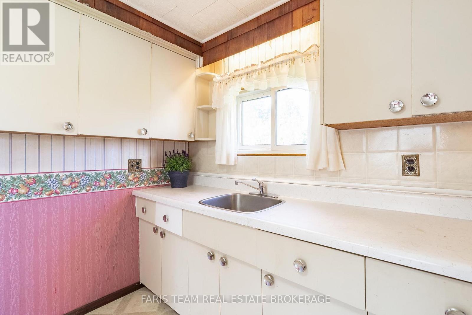 32 Lorne Avenue, Collingwood, Ontario  L9Y 2B6 - Photo 7 - S13120520