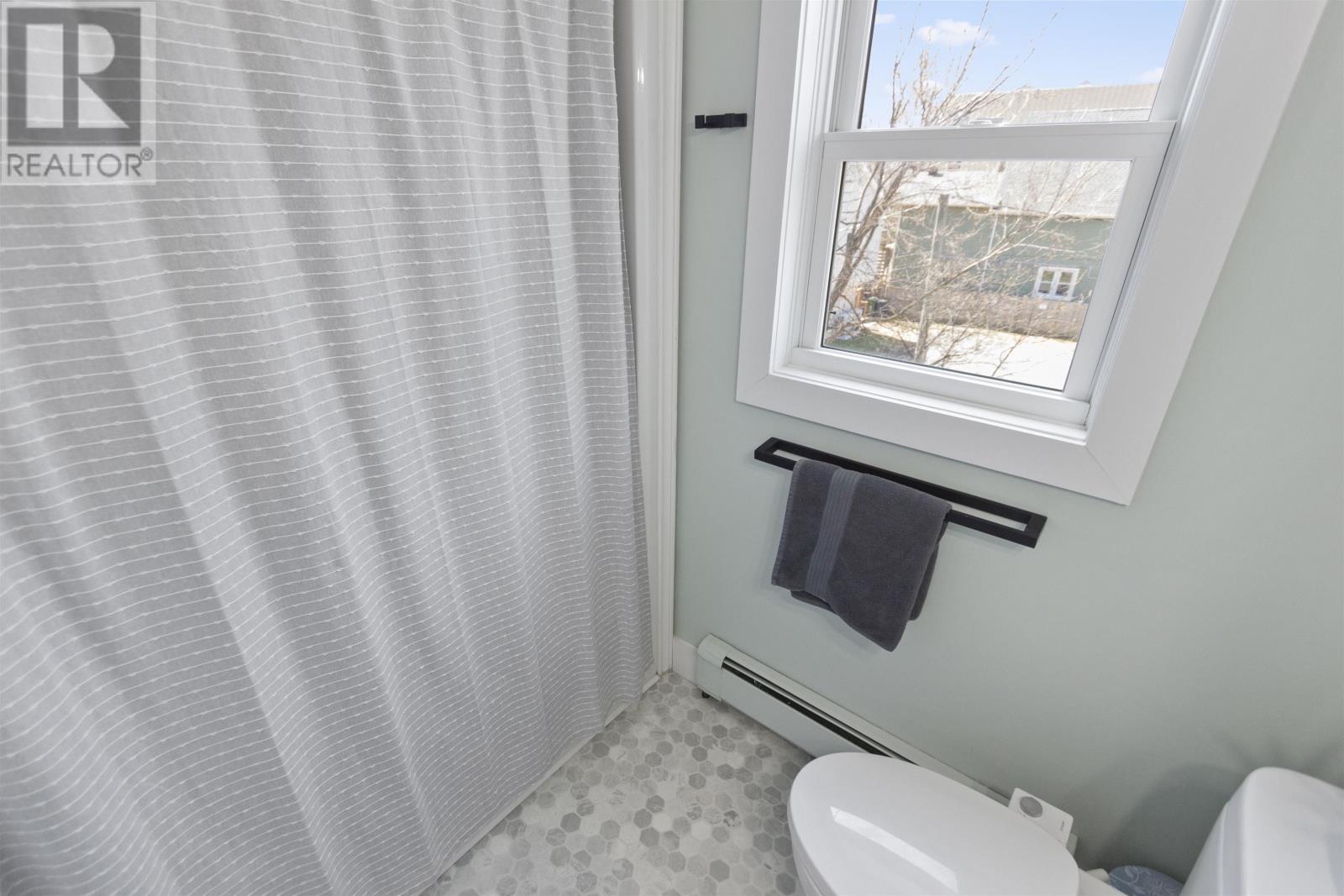 4 202-204 Euston Street, Charlottetown, Prince Edward Island  C1A 1W8 - Photo 18 - 202610668