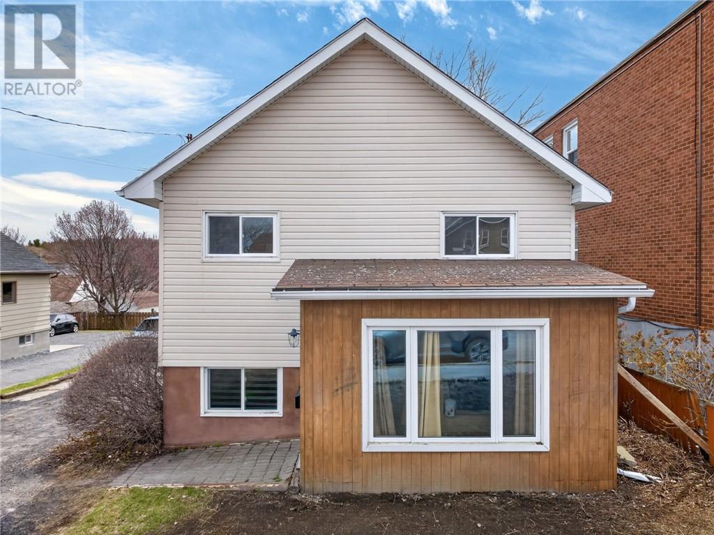 569 Ash Street, Sudbury, Ontario  P3C 2A5 - Photo 2 - 2127704