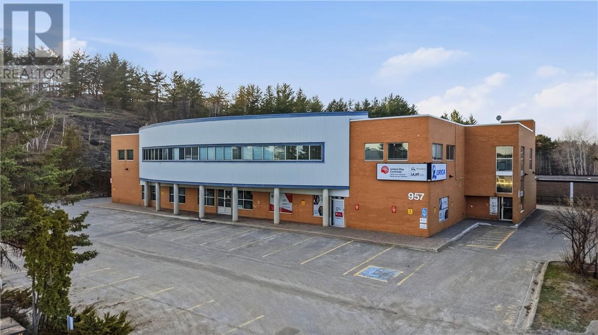 957 Cambrian Heights Drive, Sudbury, Ontario  P3C 5S5 - Photo 1 - 2127695