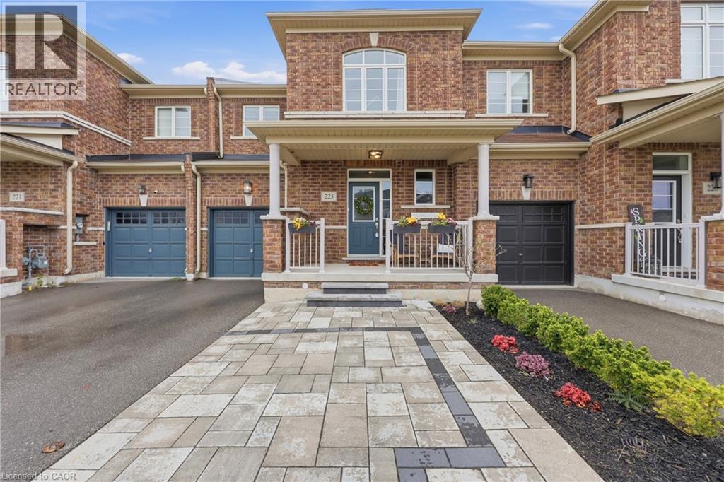 223 Skinner Road, Hamilton, Ontario  L8B 1X2 - Photo 2 - 40829775