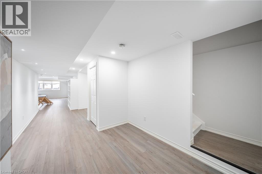 223 Skinner Road, Hamilton, Ontario  L8B 1X2 - Photo 31 - 40829775