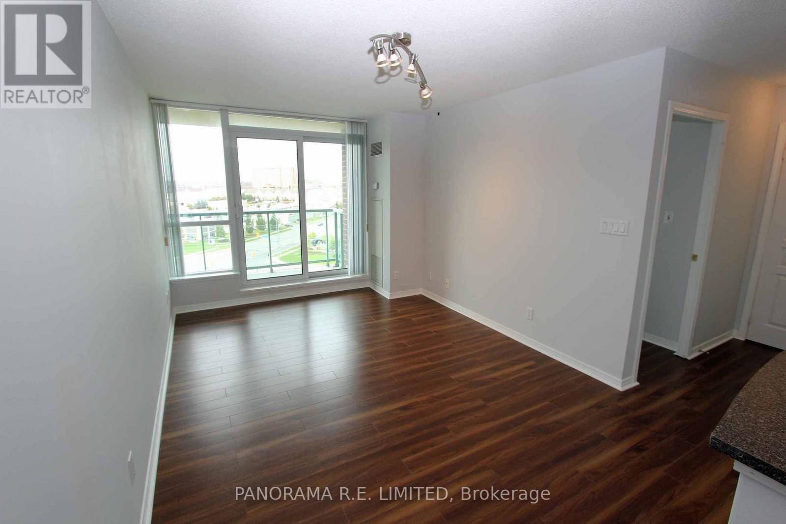 811 - 4879 Kimbermount Avenue, Mississauga, Ontario L5M 7R8 - Photo 2 - W13120526