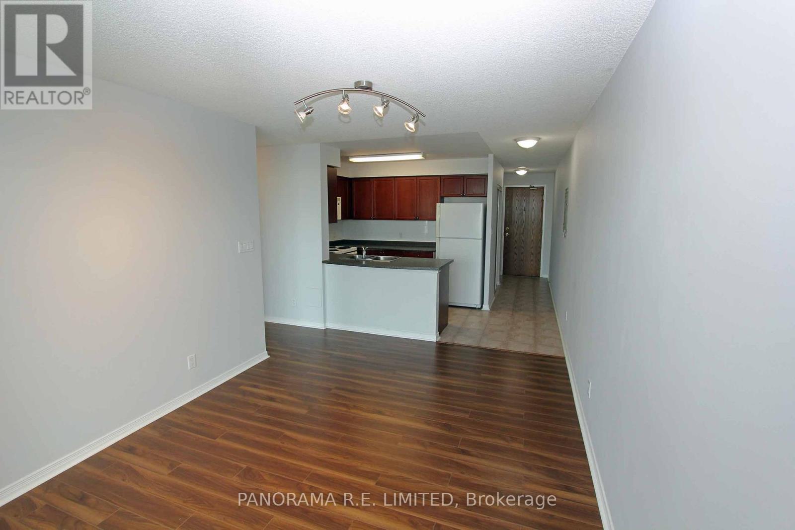 811 - 4879 Kimbermount Avenue, Mississauga, Ontario L5M 7R8 - Photo 3 - W13120526