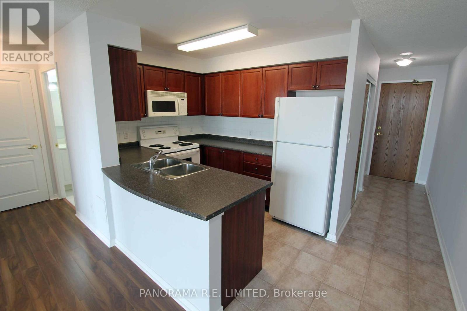 811 - 4879 Kimbermount Avenue, Mississauga, Ontario L5M 7R8 - Photo 4 - W13120526