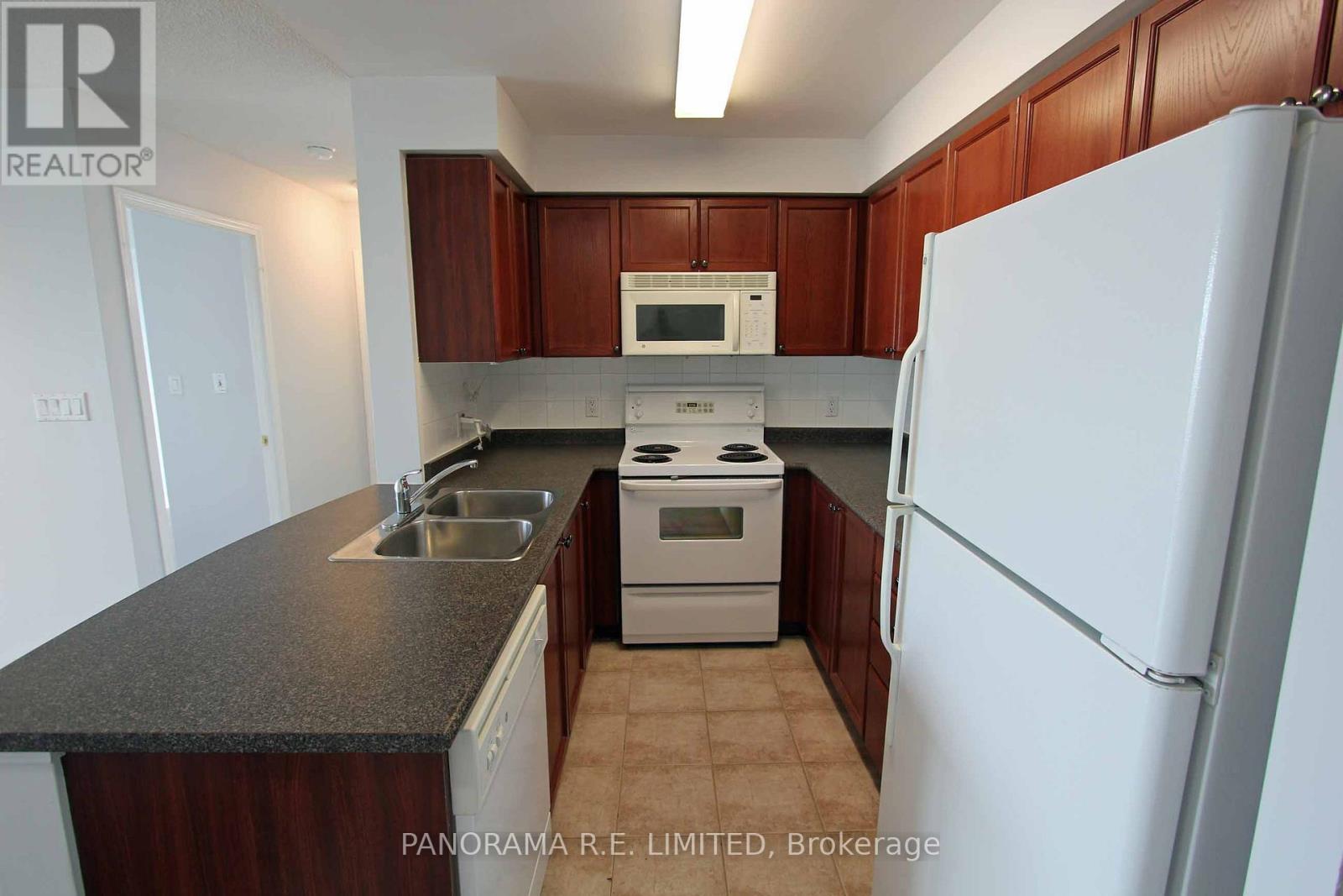 811 - 4879 Kimbermount Avenue, Mississauga, Ontario L5M 7R8 - Photo 5 - W13120526