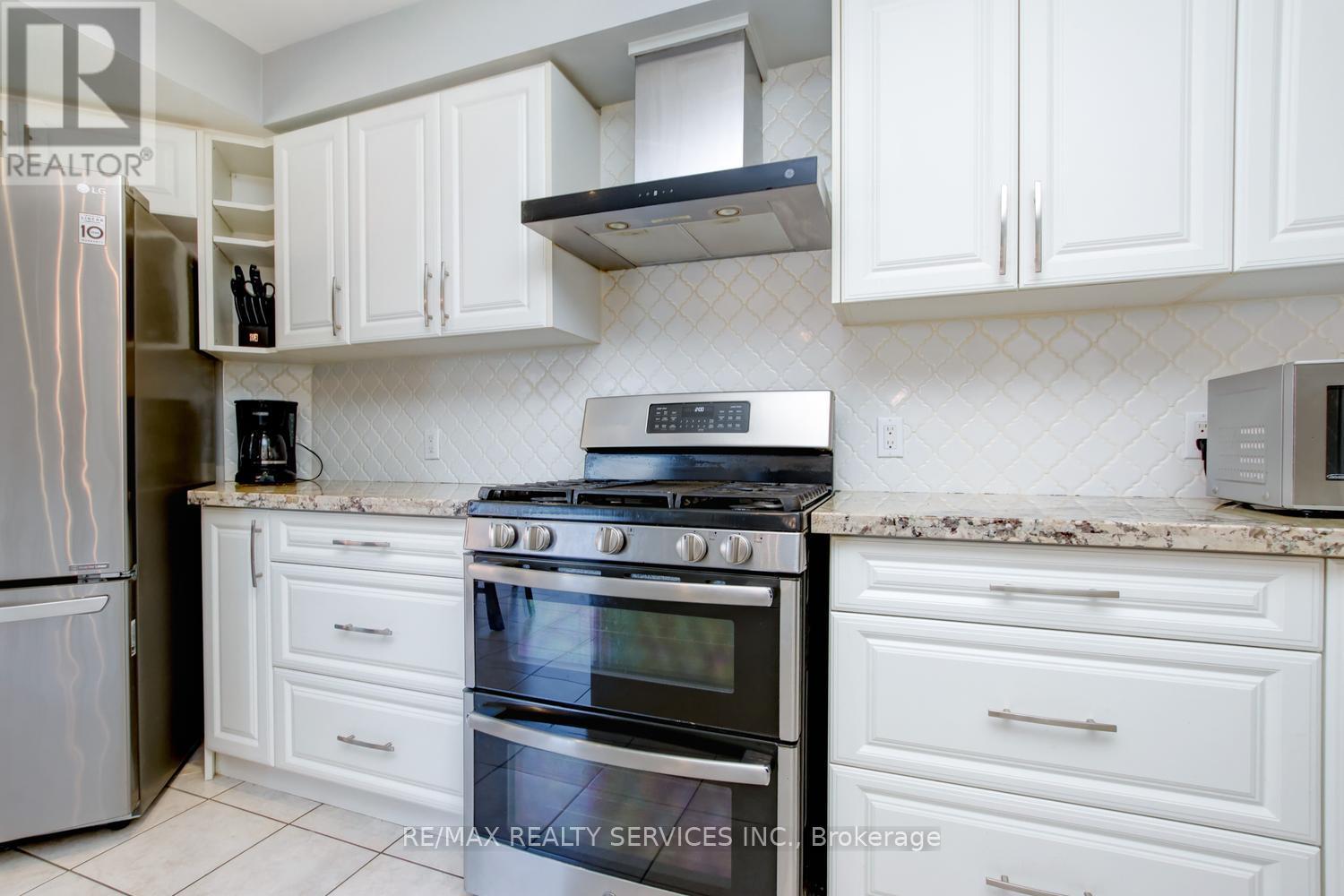 3 Nymark Place, Brampton, Ontario  L6S 5T5 - Photo 14 - W13120532