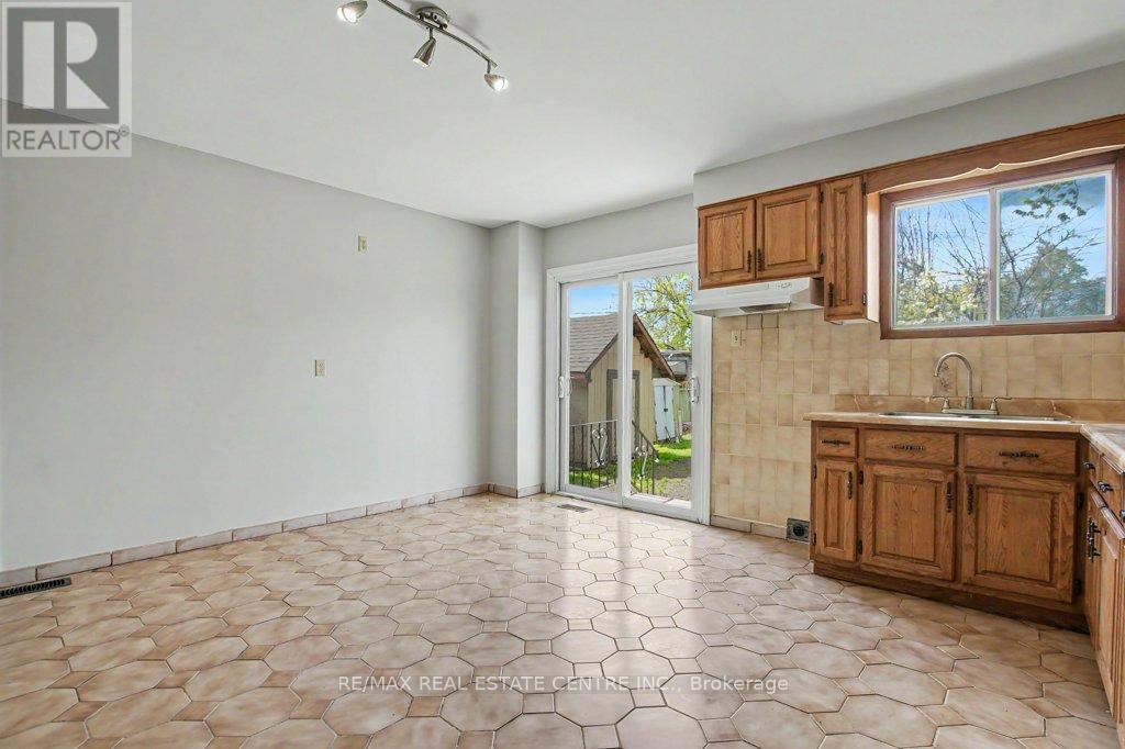 273 Elliott Street, Cambridge, Ontario  N1R 2L6 - Photo 14 - X13120508