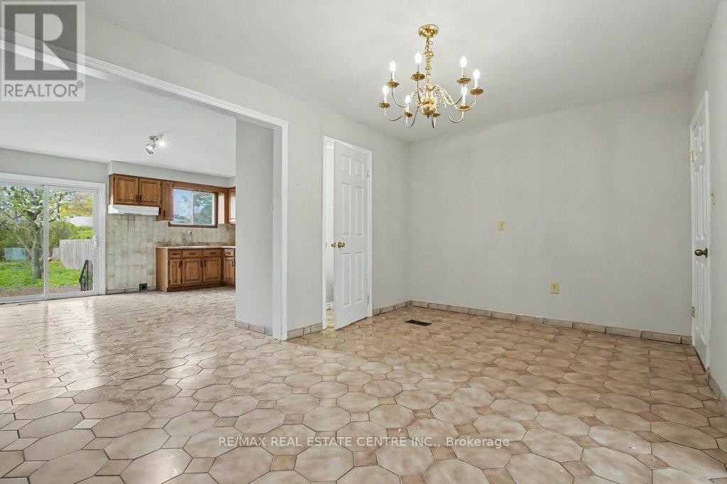273 Elliott Street, Cambridge, Ontario  N1R 2L6 - Photo 9 - X13120508